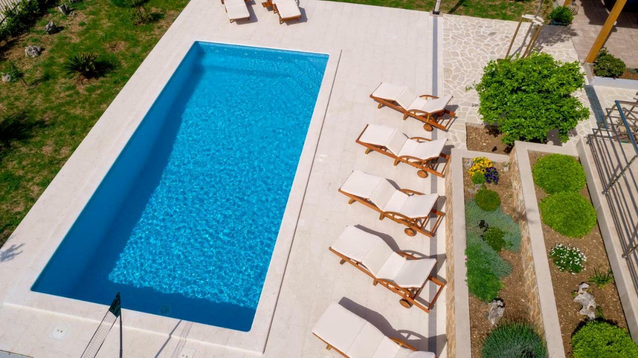 Luxury Villa Castrum Kastela Exterior photo